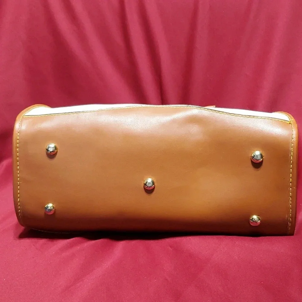 Dooney and bourke vintage white tan leather handbag dr bag style. - Picture 10 of 13